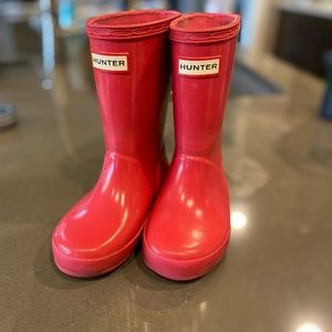 Girls hunter boots. Size 9. First owner.